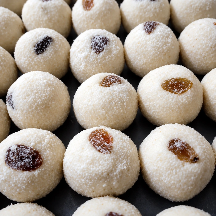 Rava Ladoo
